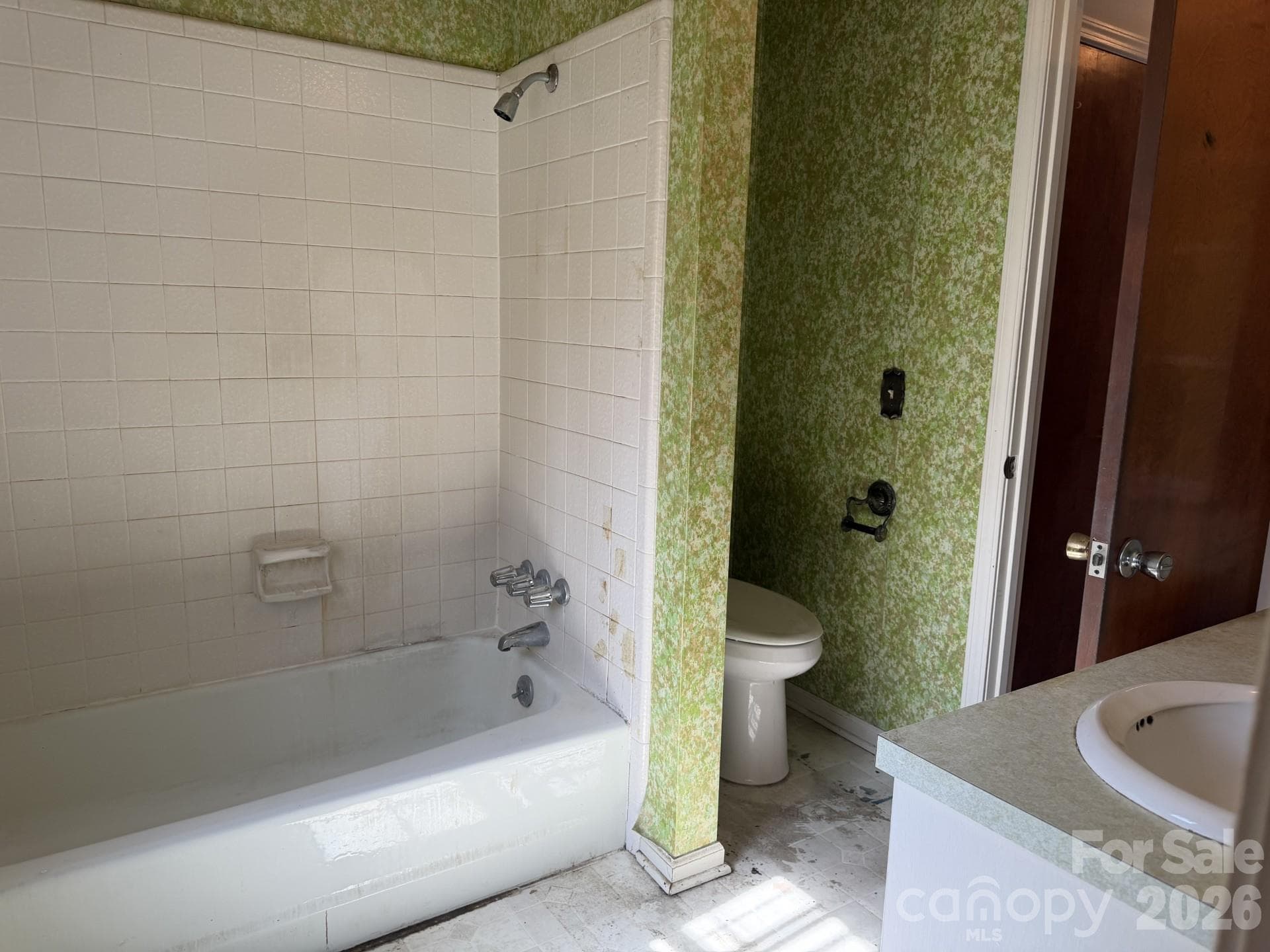 Single Family Residence at Albemarle, photo 9 of 15