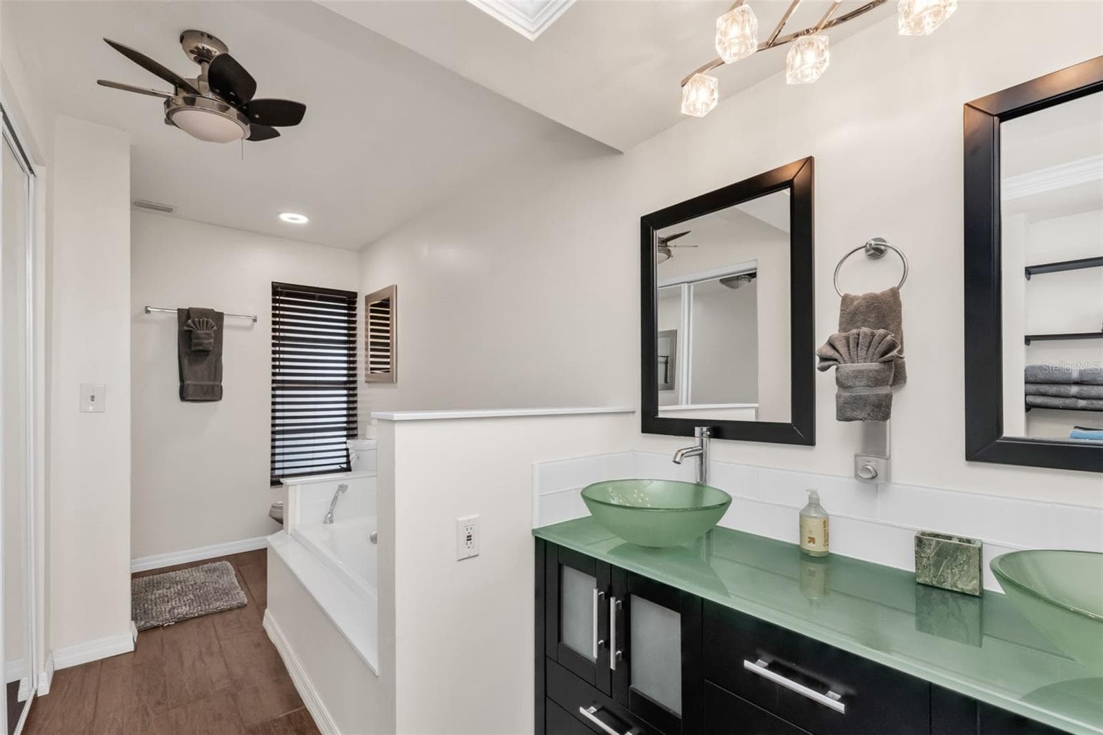 Single Family Residence at 18 ANNAPOLIS LN, ROTONDA WEST, photo 23 of 54