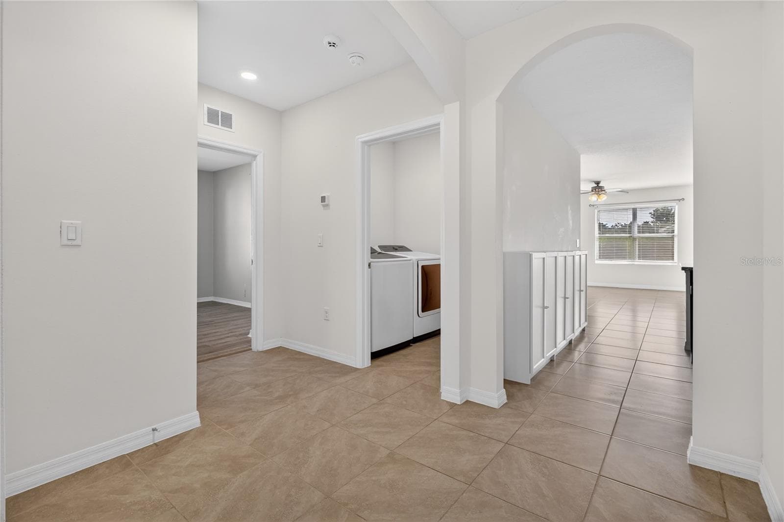 Single Family Residence at 2658 GRANDBURY GROVE RD, LAKELAND, photo 14 of 34