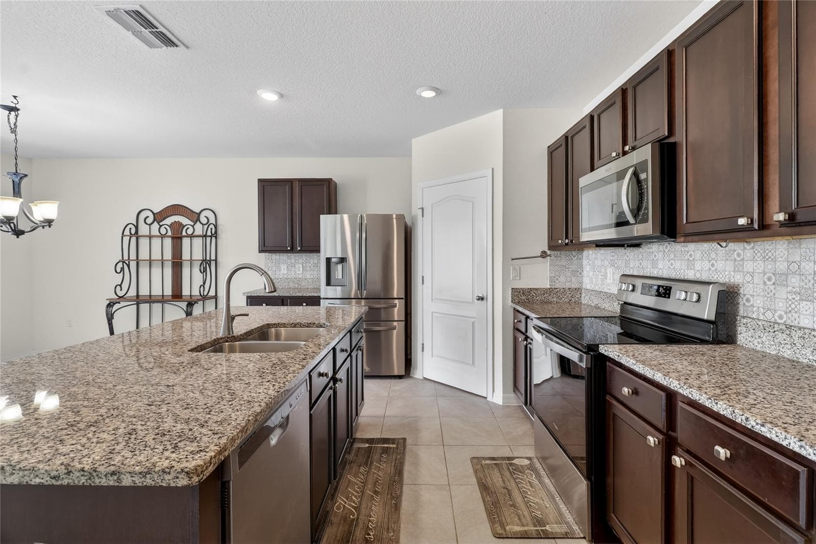 Single Family Residence at 2658 GRANDBURY GROVE RD, LAKELAND, photo 18 of 34