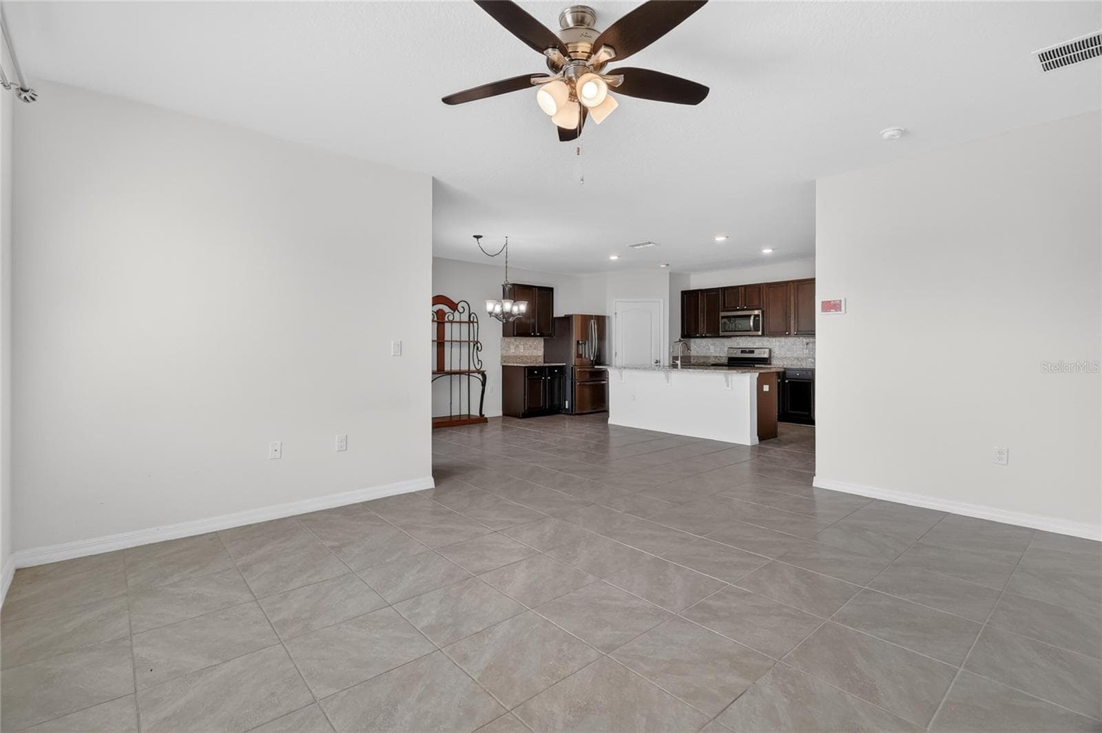 Single Family Residence at 2658 GRANDBURY GROVE RD, LAKELAND, photo 25 of 34