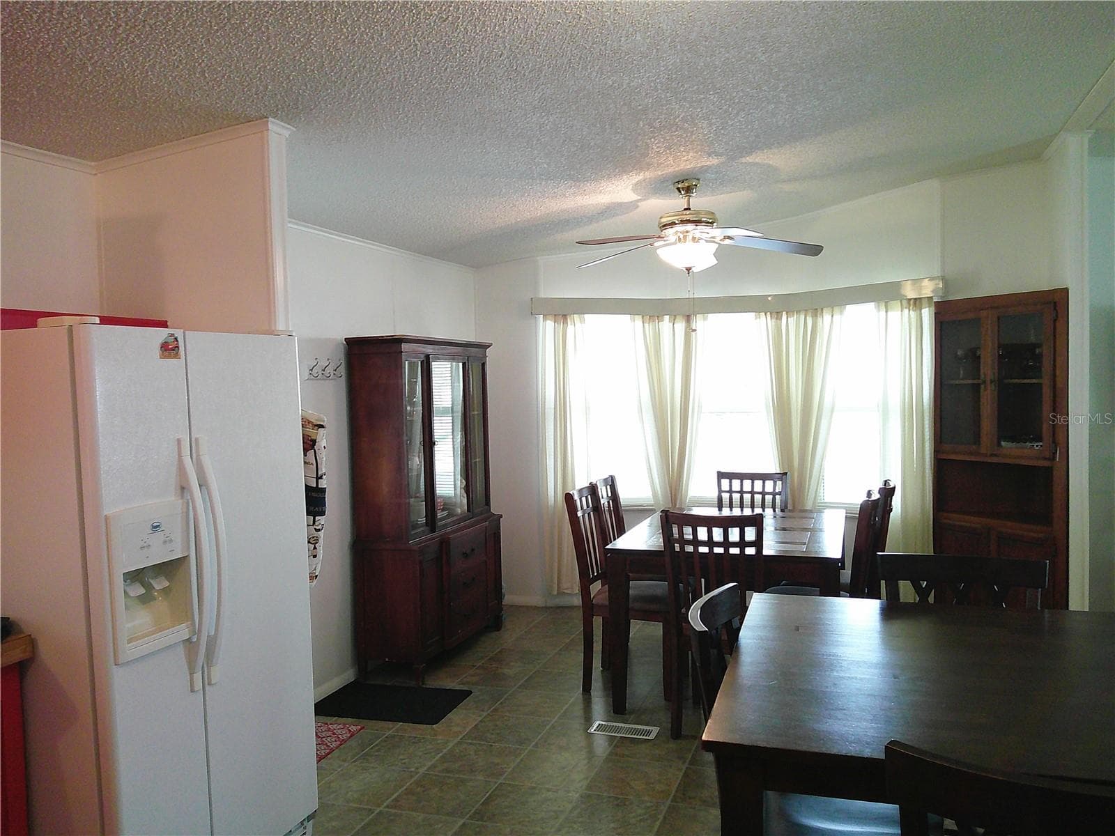 Manufactured Home at 3205 HICKORY DR, WESLEY CHAPEL, photo 10 of 45