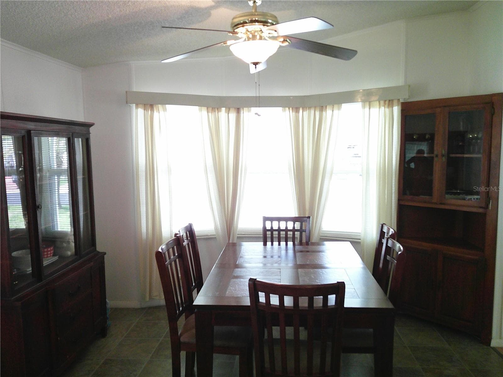 Manufactured Home at 3205 HICKORY DR, WESLEY CHAPEL, photo 11 of 45
