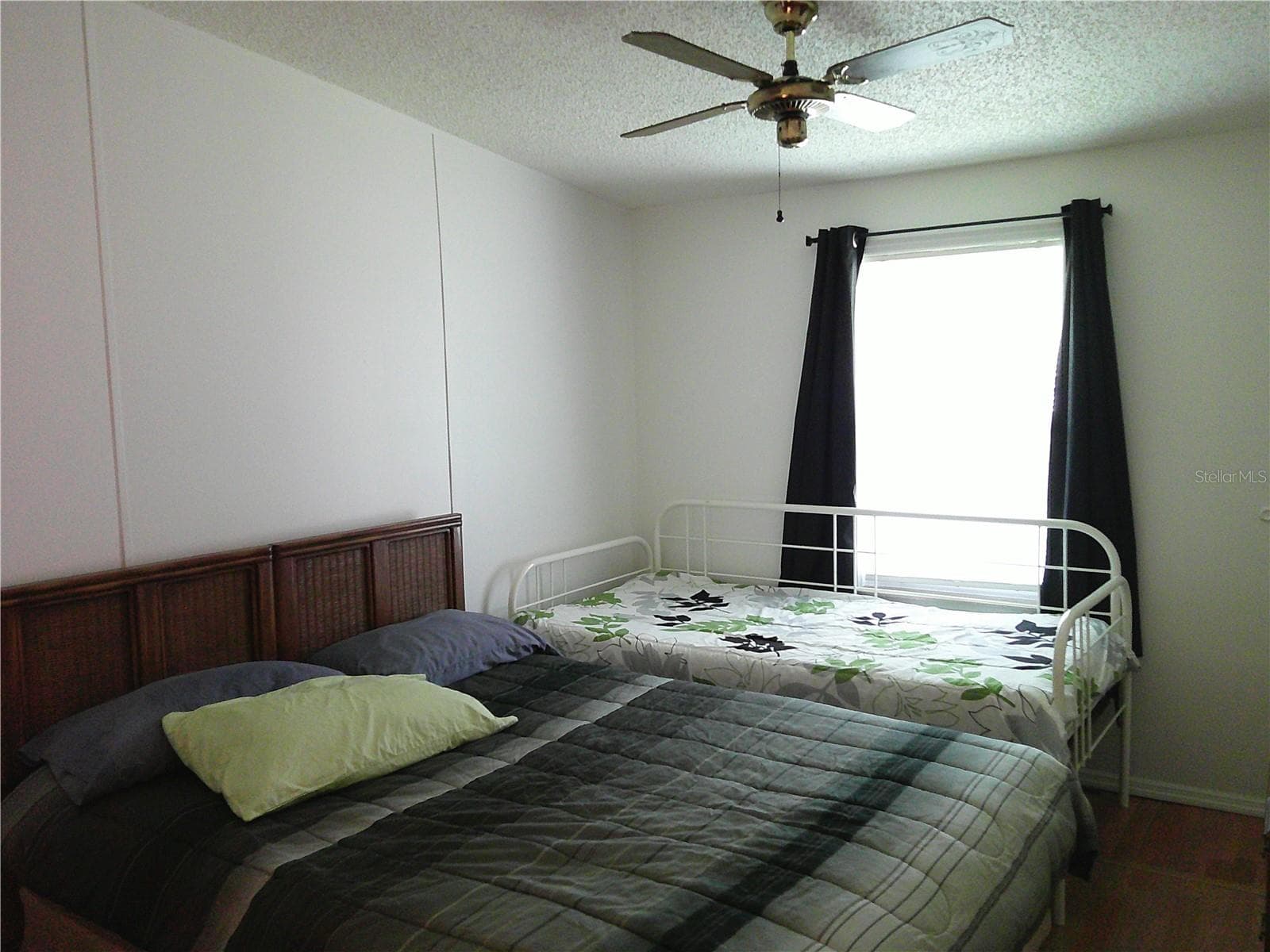 Manufactured Home at 3205 HICKORY DR, WESLEY CHAPEL, photo 17 of 45