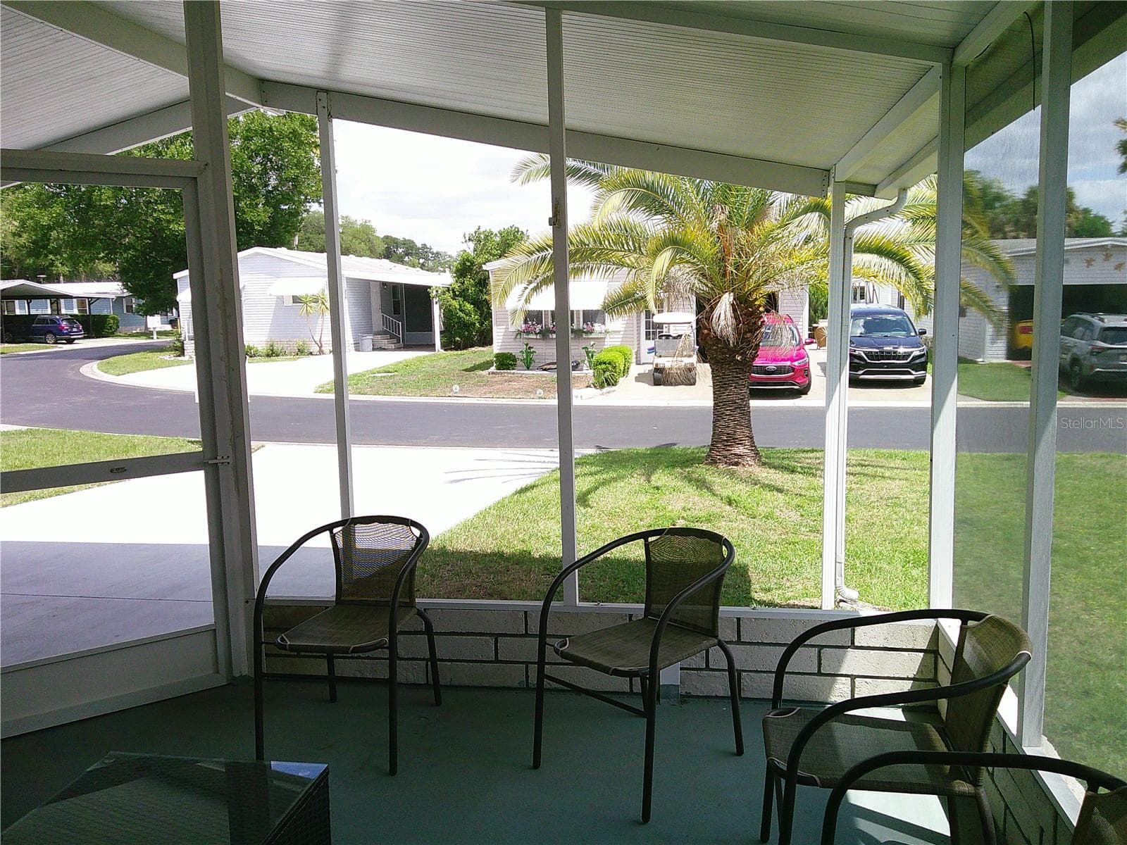 Manufactured Home at 3205 HICKORY DR, WESLEY CHAPEL, photo 24 of 45