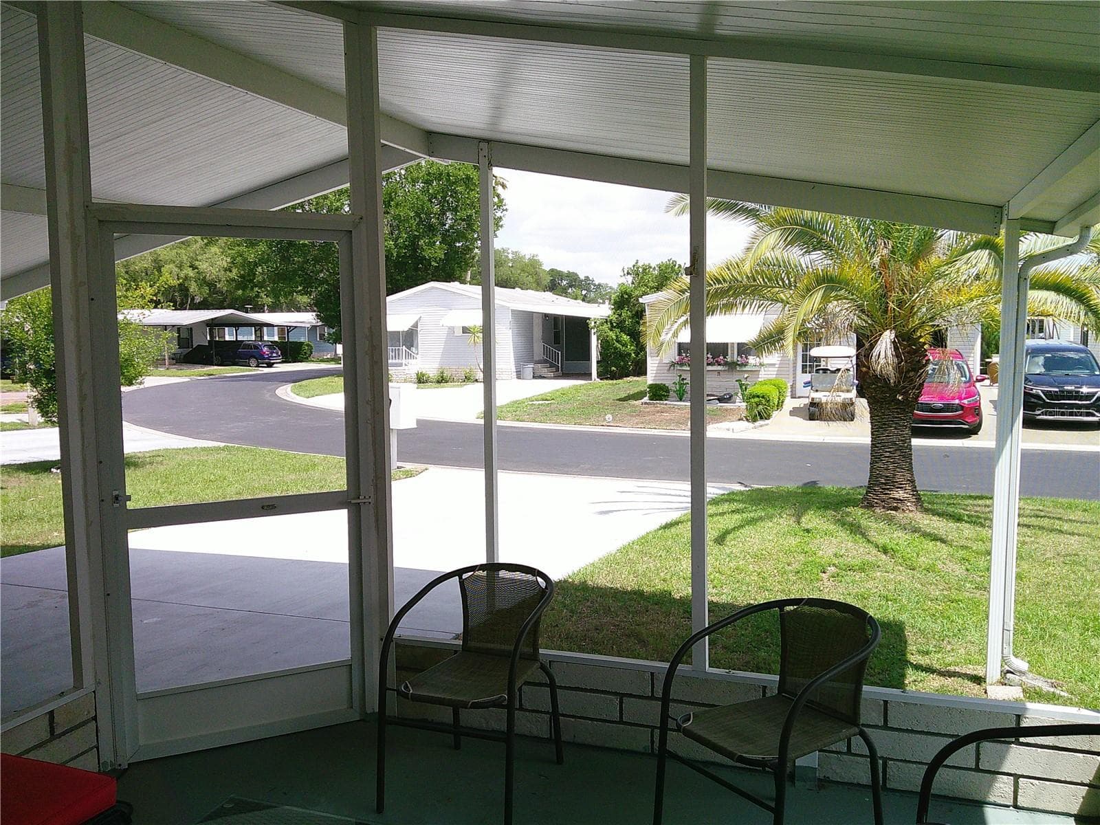 Manufactured Home at 3205 HICKORY DR, WESLEY CHAPEL, photo 25 of 45