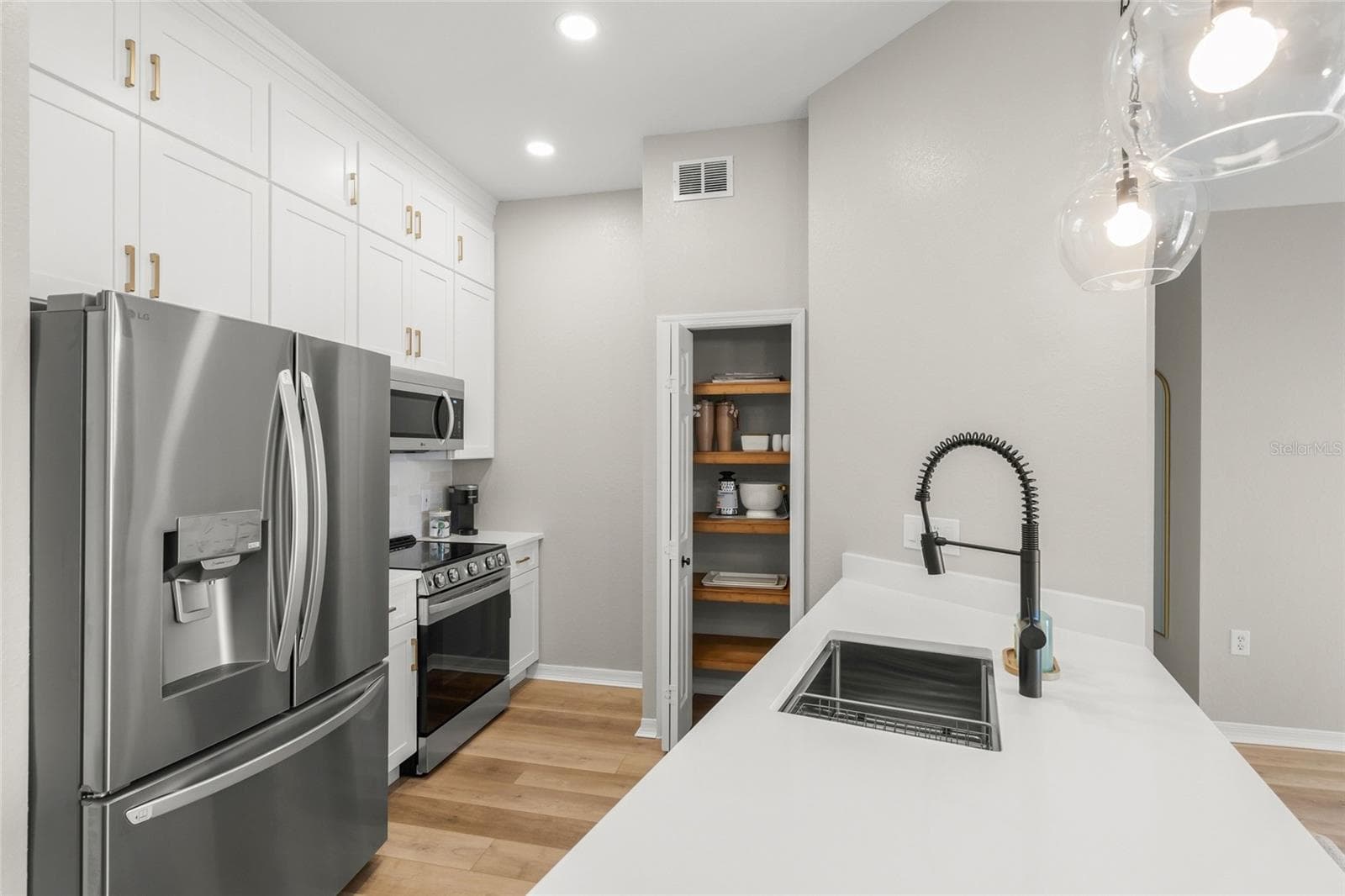 Condominium at 5160 NORTHRIDGE RD #302, SARASOTA, photo 6 of 30