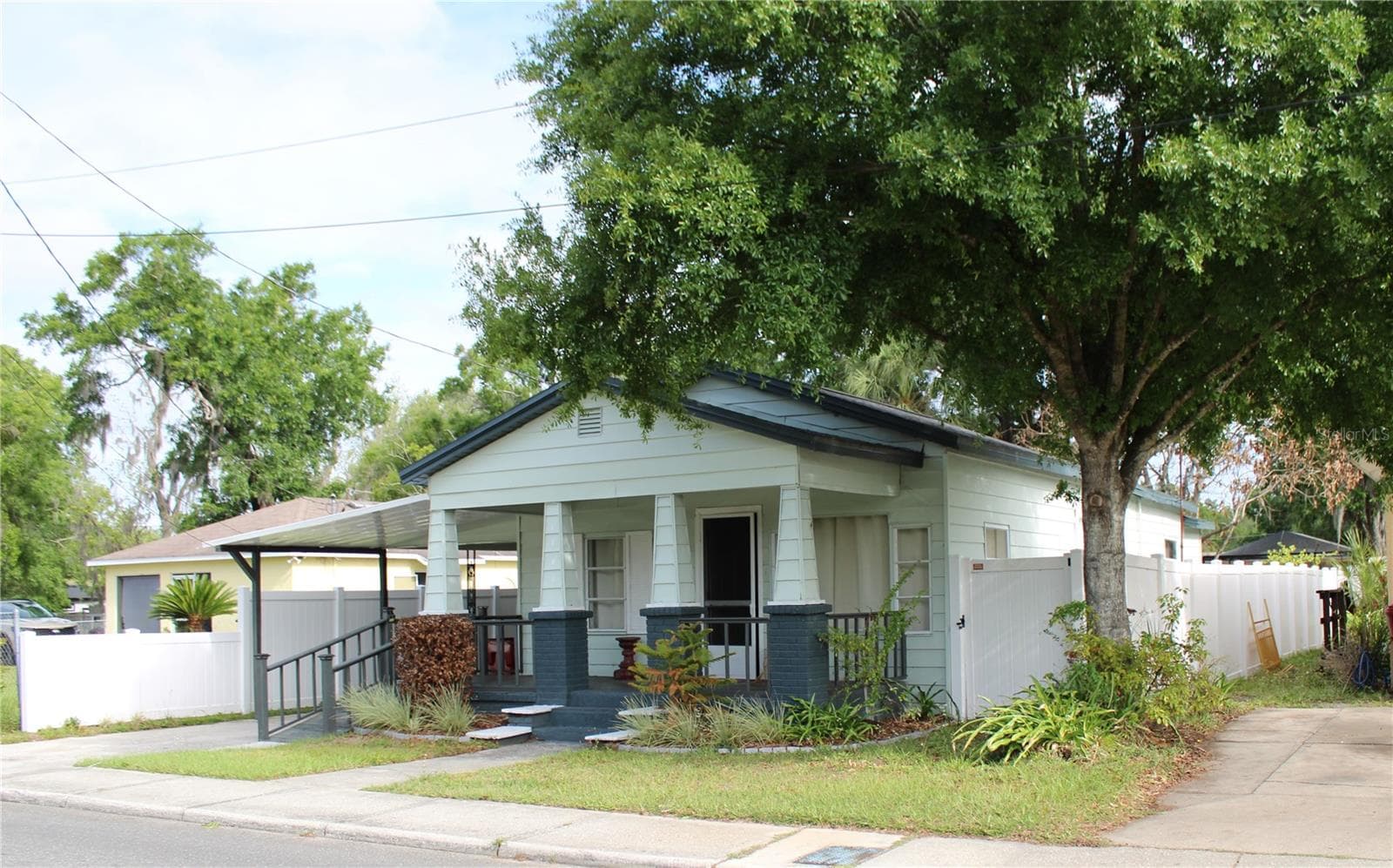Single Family Residence at 1106 E DR MARTIN LUTHER KING JR BLVD, PLANT CITY, photo 2 of 23