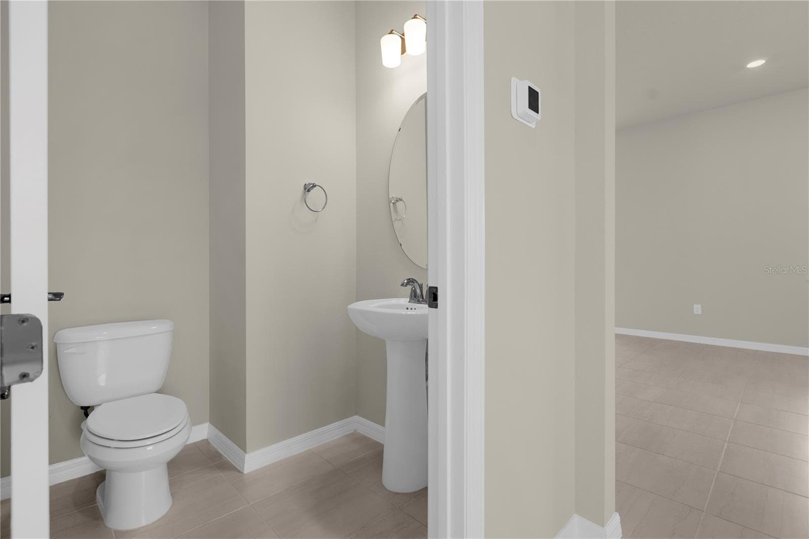 Guest Bath on 1st - 10411 PARK ESTATES AVENUE, ORLANDO