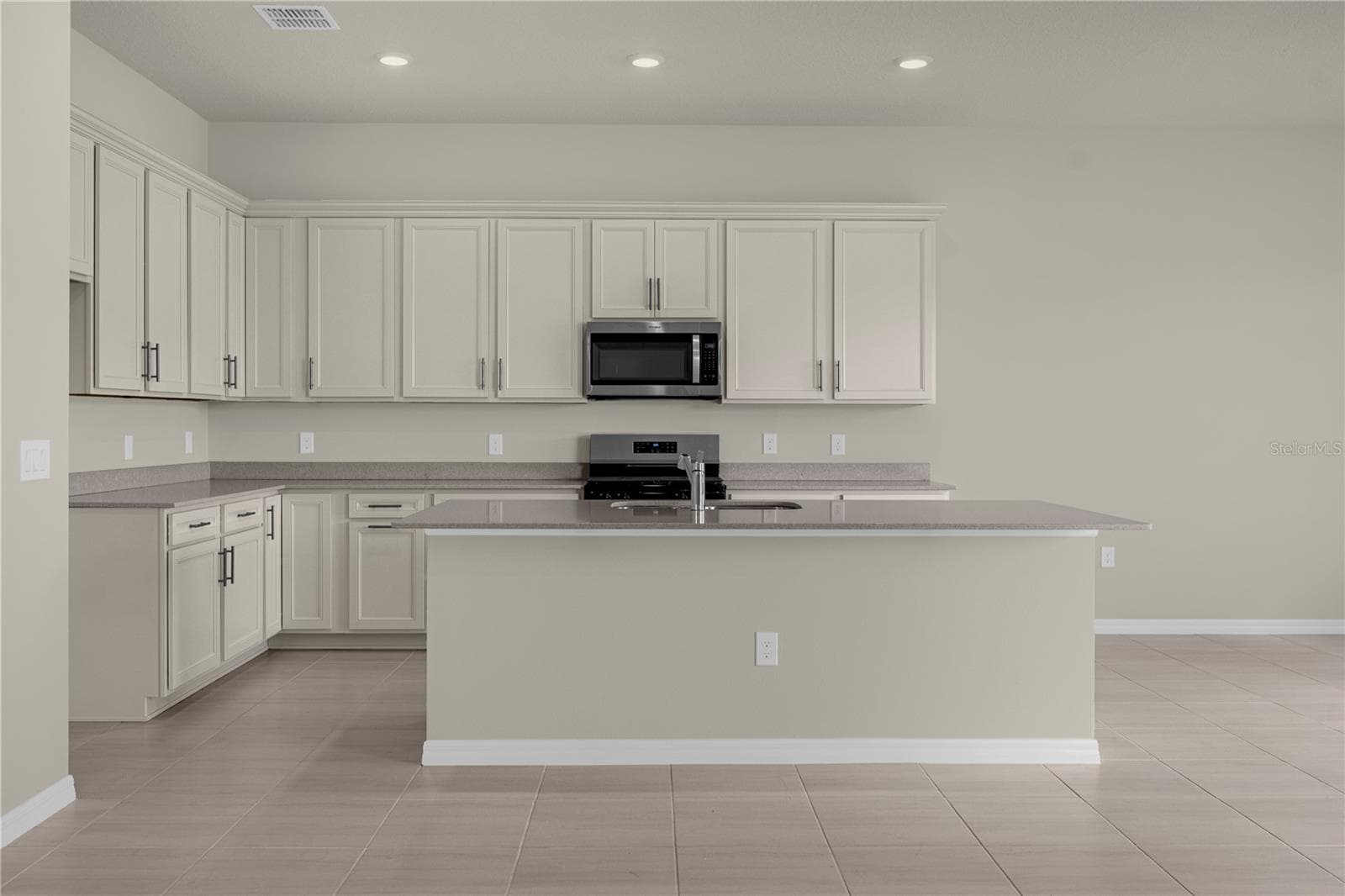 Single Family Residence at 10411 PARK ESTATES AVENUE, ORLANDO, photo 14 of 48