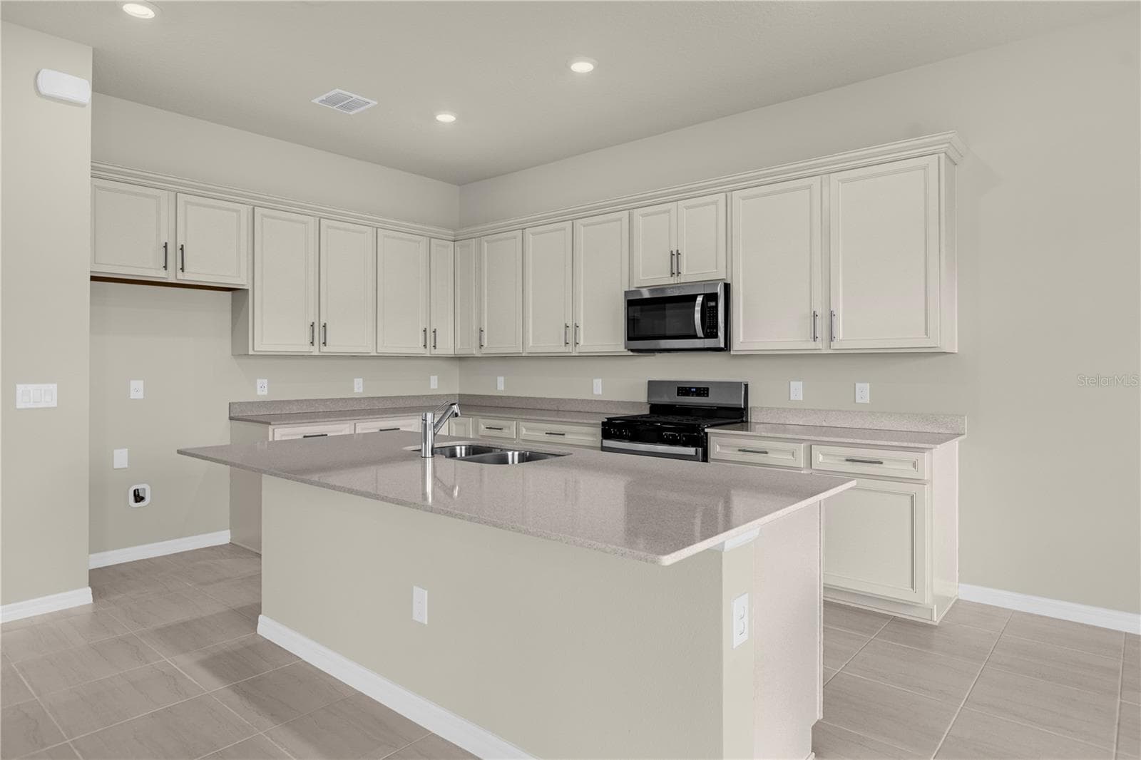 Single Family Residence at 10411 PARK ESTATES AVENUE, ORLANDO, photo 15 of 48