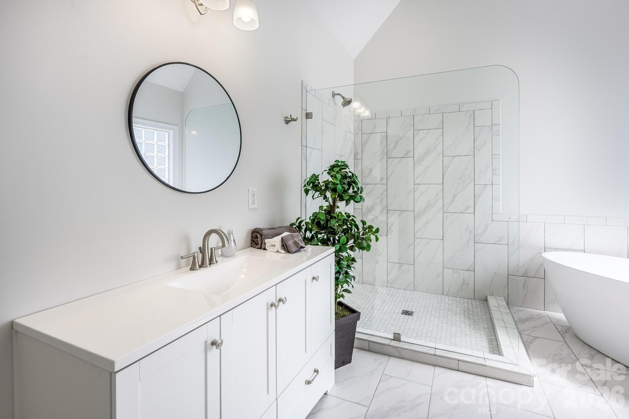 Primary Bath w/Doorless Walk-In Shower - Denver