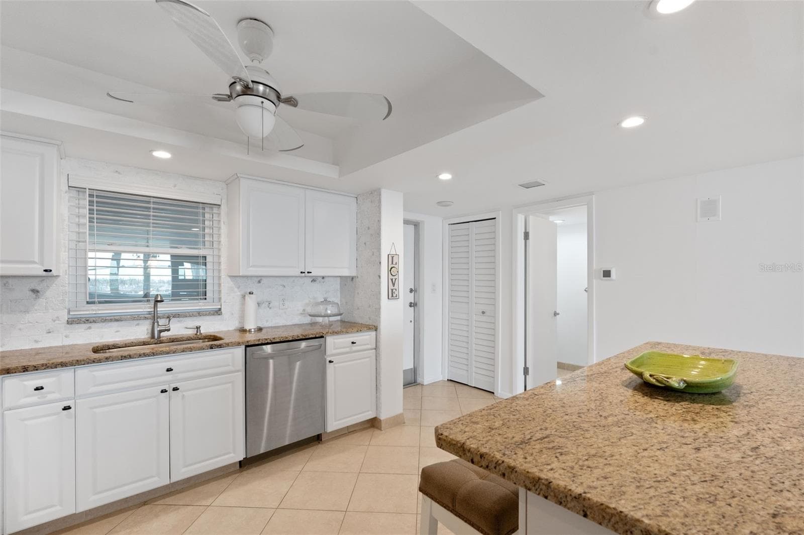 Condominium at 5130 BRITTANY DR S #505, ST PETERSBURG, photo 8 of 70