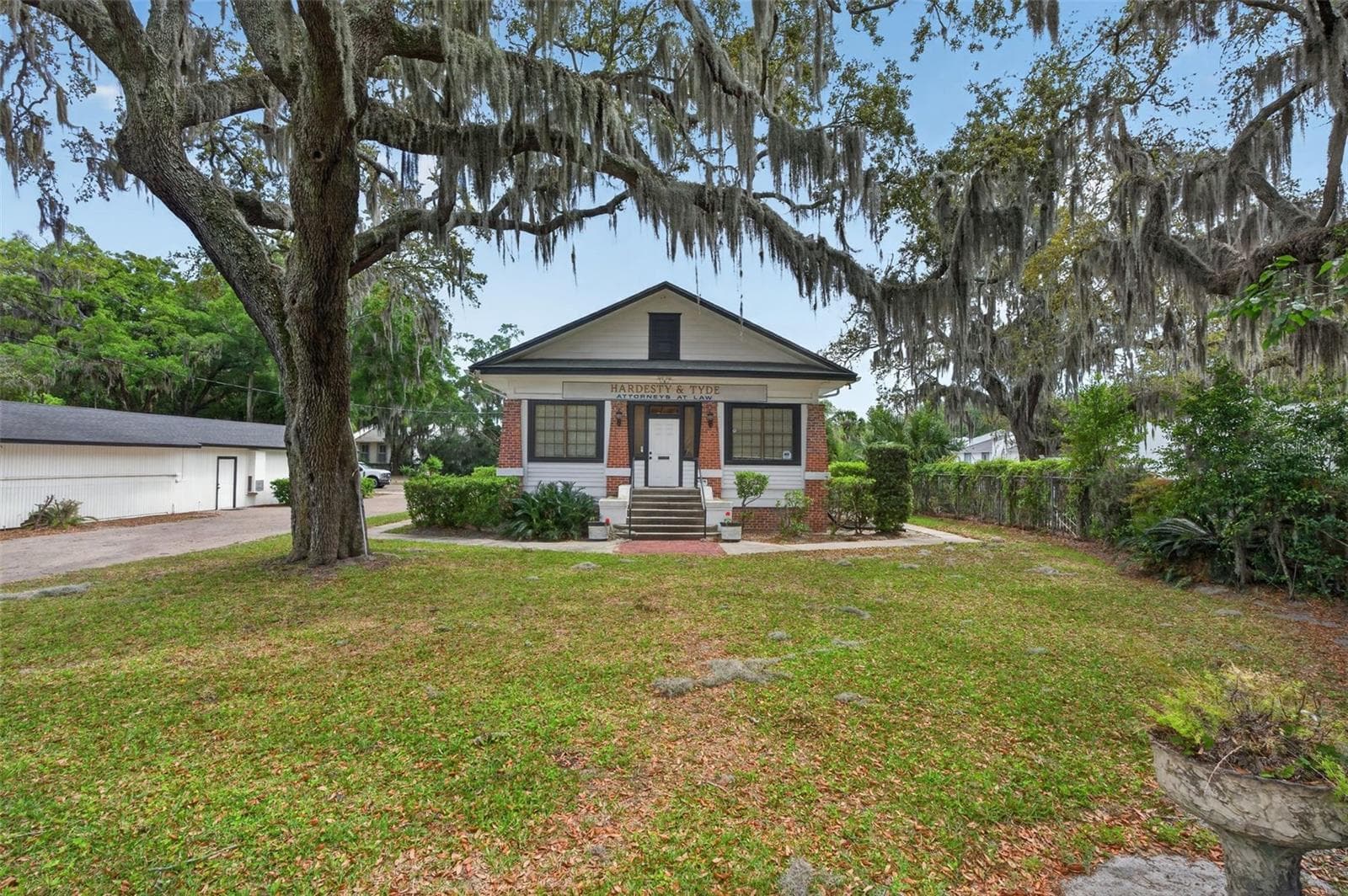 Business at 4004 ATLANTIC BLVD, JACKSONVILLE, photo 2 of 47