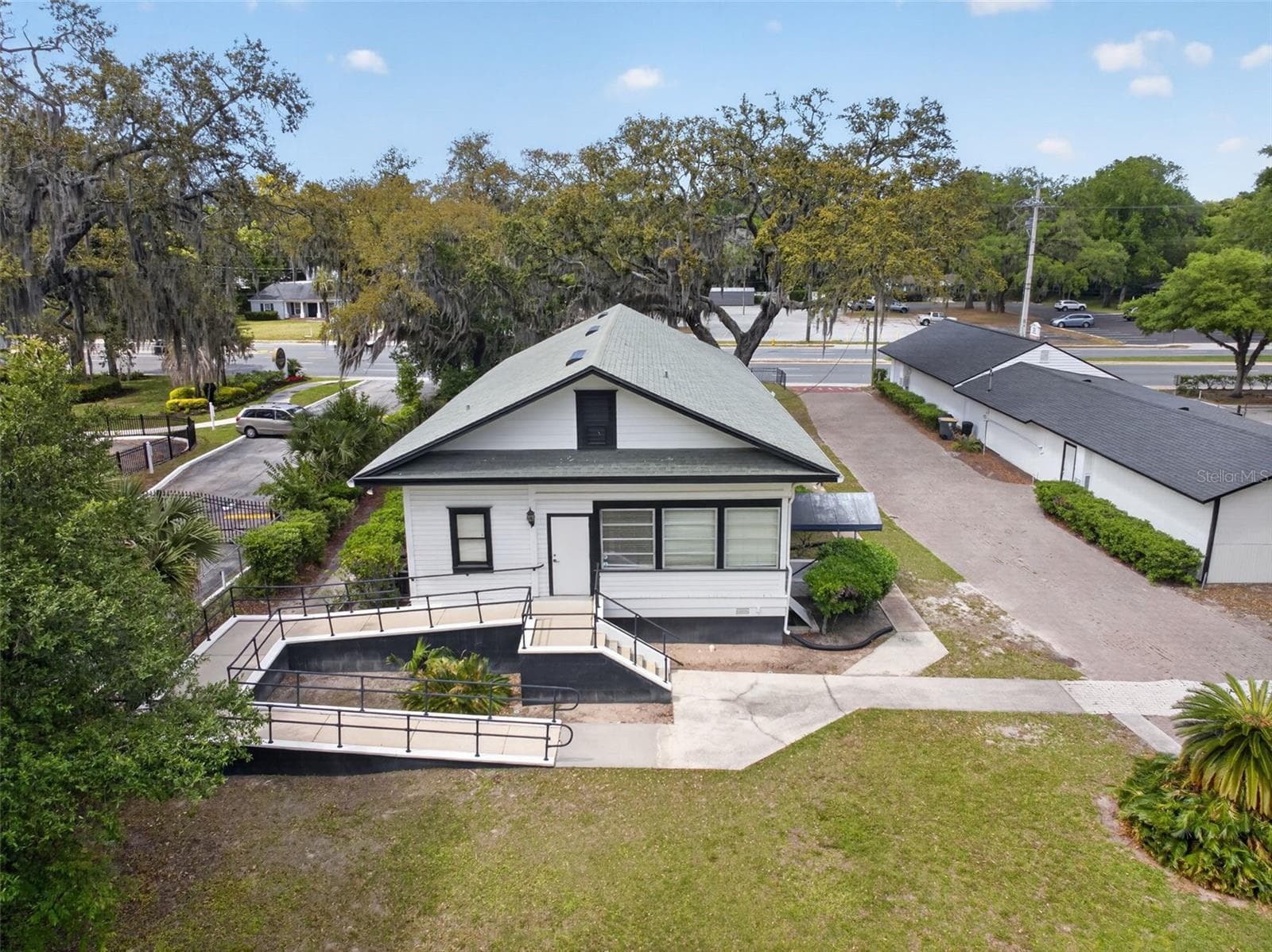 Business at 4004 ATLANTIC BLVD, JACKSONVILLE, photo 5 of 47