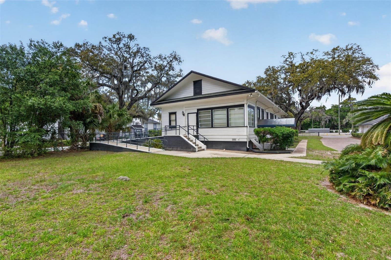 Business at 4004 ATLANTIC BLVD, JACKSONVILLE, photo 14 of 47