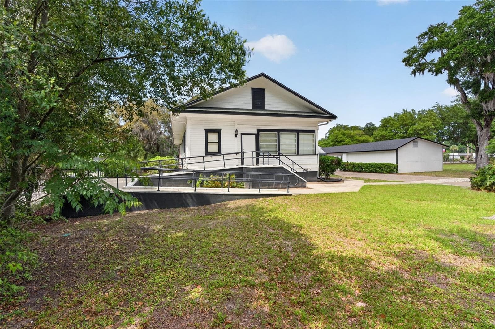 Business at 4004 ATLANTIC BLVD, JACKSONVILLE, photo 16 of 47