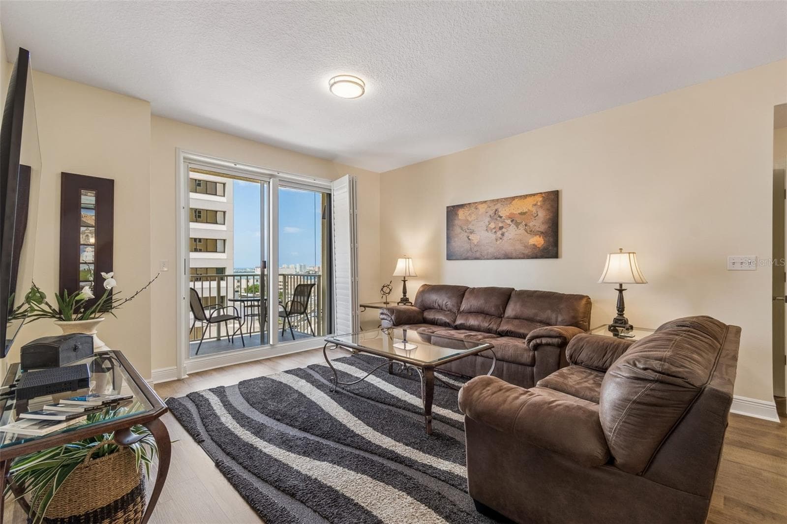 Condominium at 628 CLEVELAND ST #904, CLEARWATER, photo 6 of 49