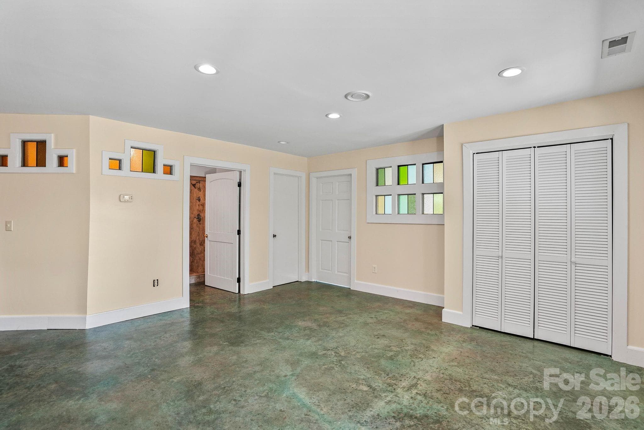Single Family Residence at 310 Burr Ridge, Marshall, photo 29 of 48