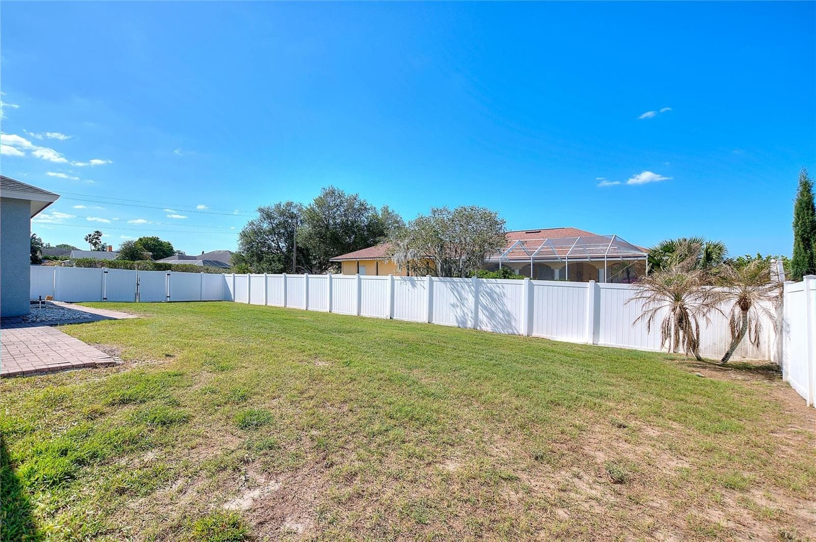 Single Family Residence at 2687 BROOKSIDE BLUFF LOOP, LAKELAND, photo 4 of 36