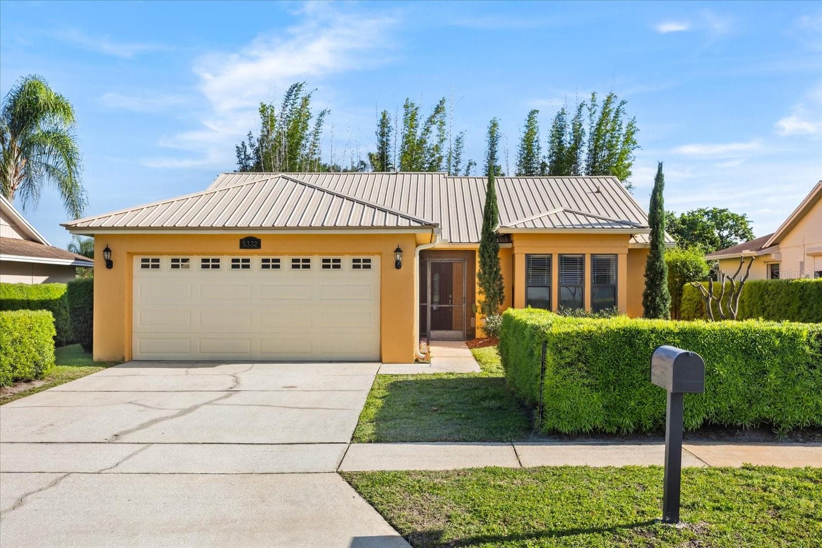 Single Family Residence at 5332 DORRINGTON LN, ORLANDO, photo 2 of 73