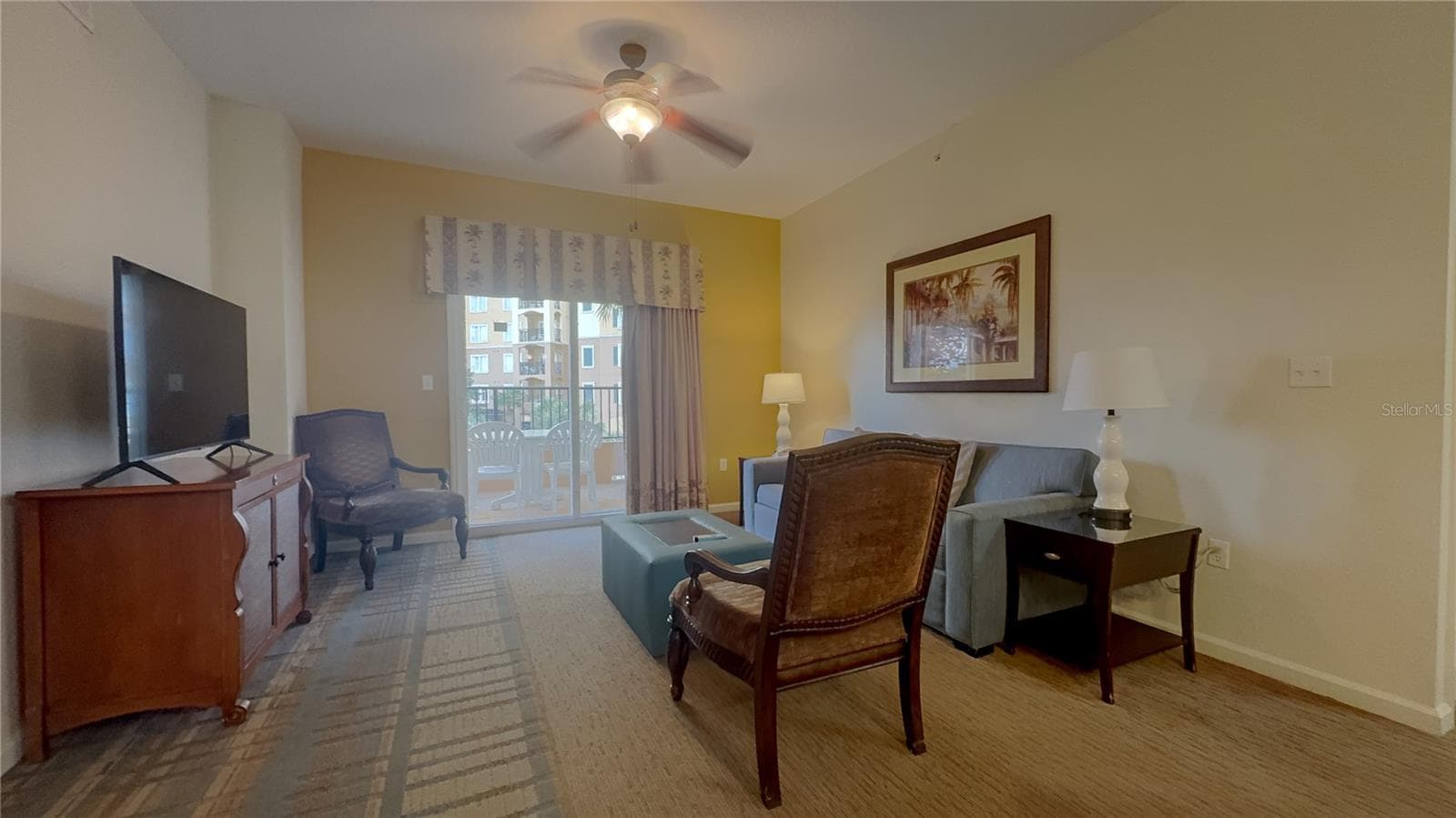 living room - 8125 RESORT VILLAGE DR #5304, ORLANDO