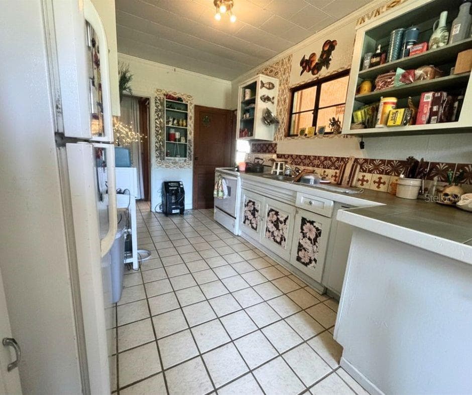In-law kitchen - 223 N MONROE AVE, ARCADIA