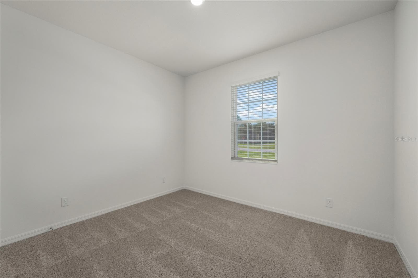 Single Family Residence at 404 MANITOBA LN, POINCIANA, photo 15 of 21