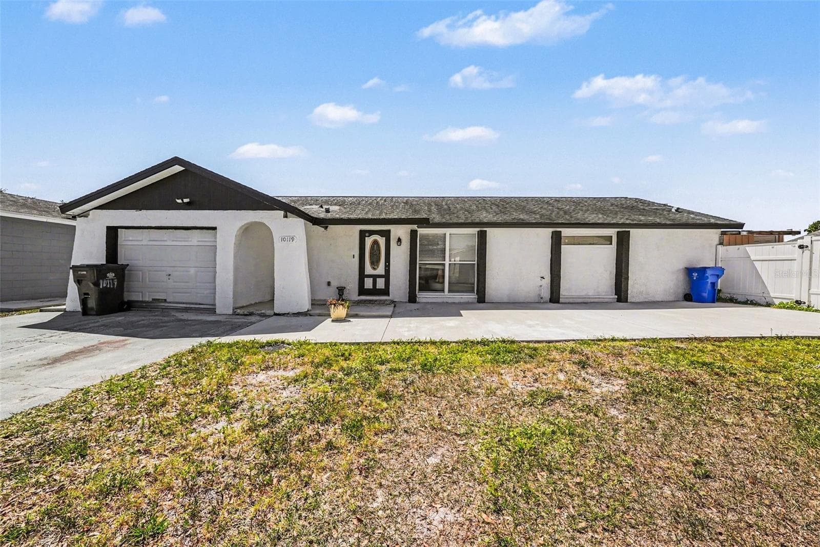 Single Family Residence at 10119 CHIMNEY HILL CT, TAMPA, photo 25 of 34