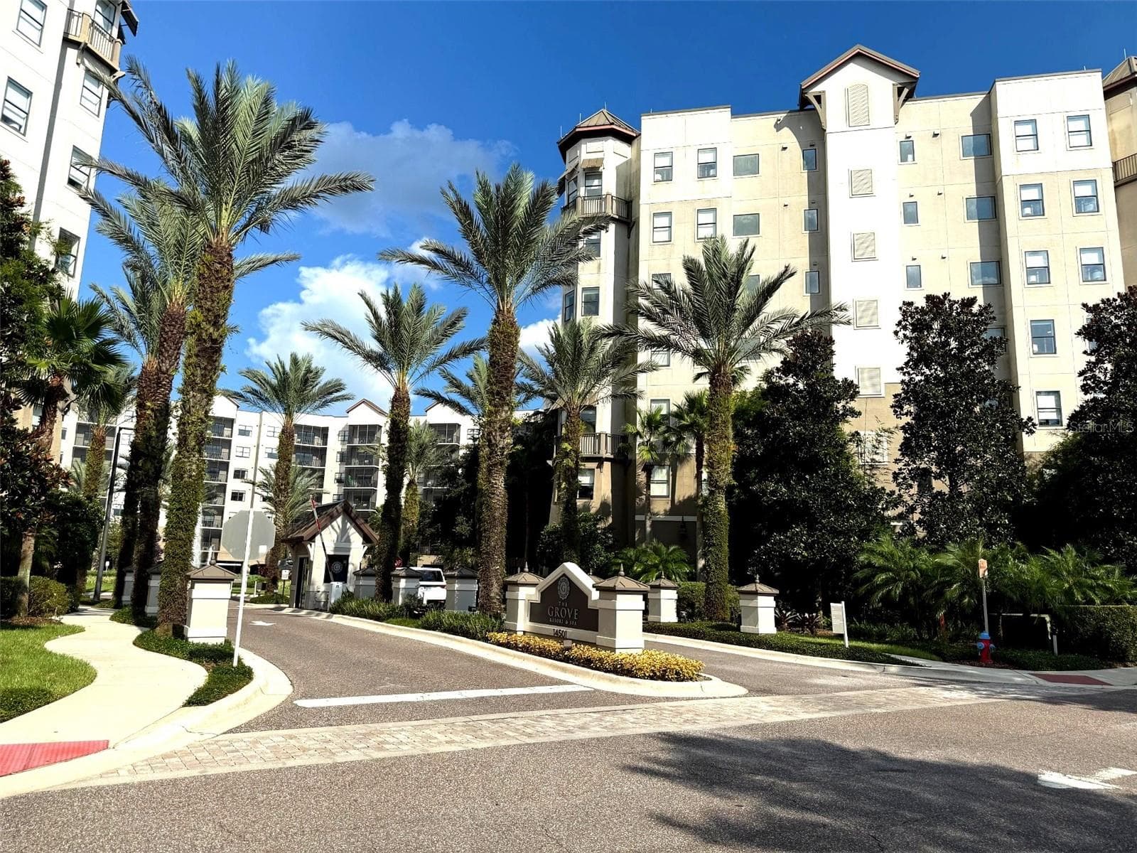 14501 GROVE RESORT AVE #2423