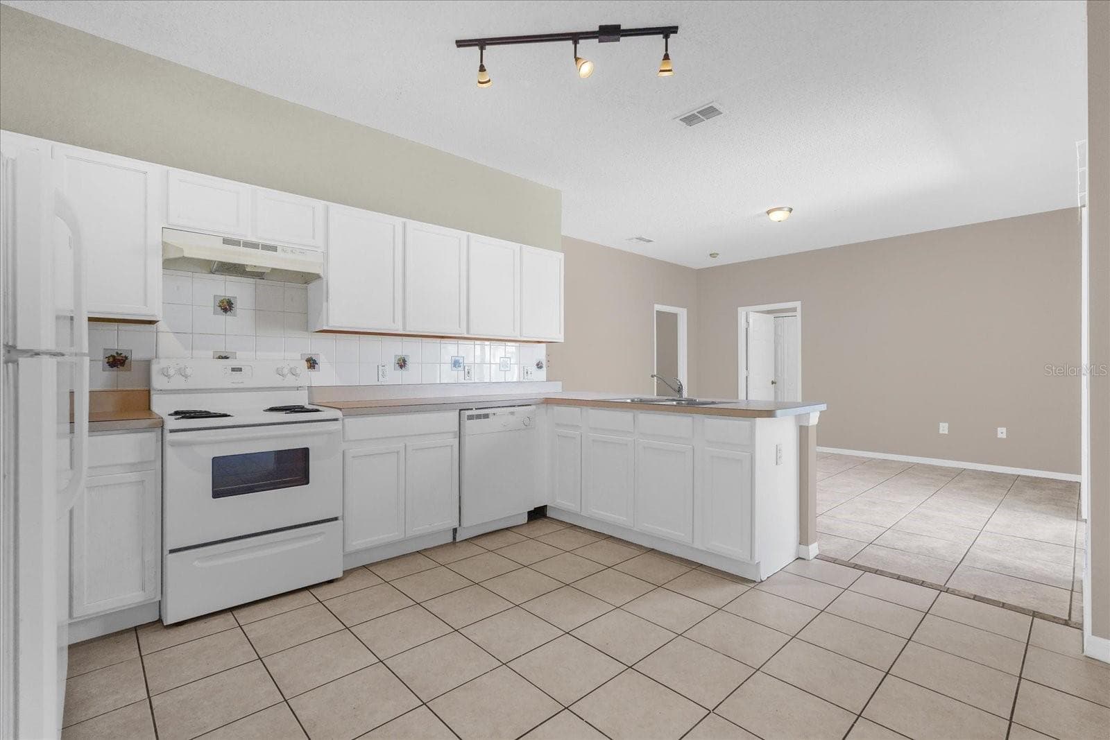 Kitchen - 29 ANDORA CT, KISSIMMEE