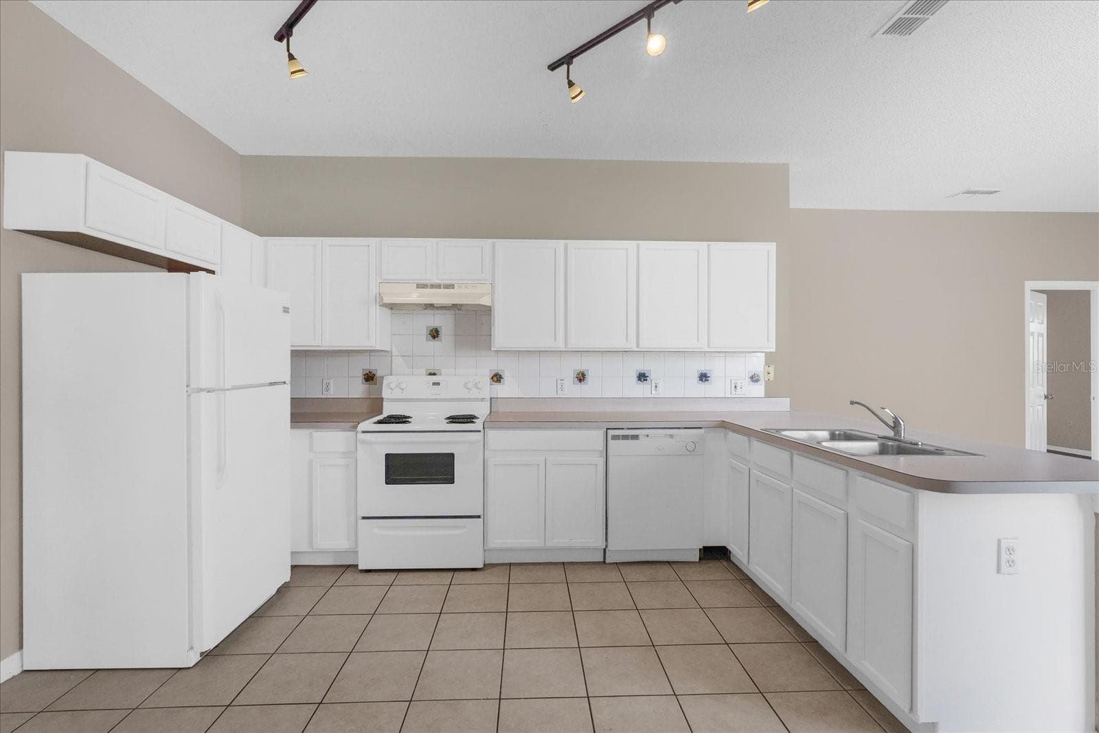Kitchen - 29 ANDORA CT, KISSIMMEE