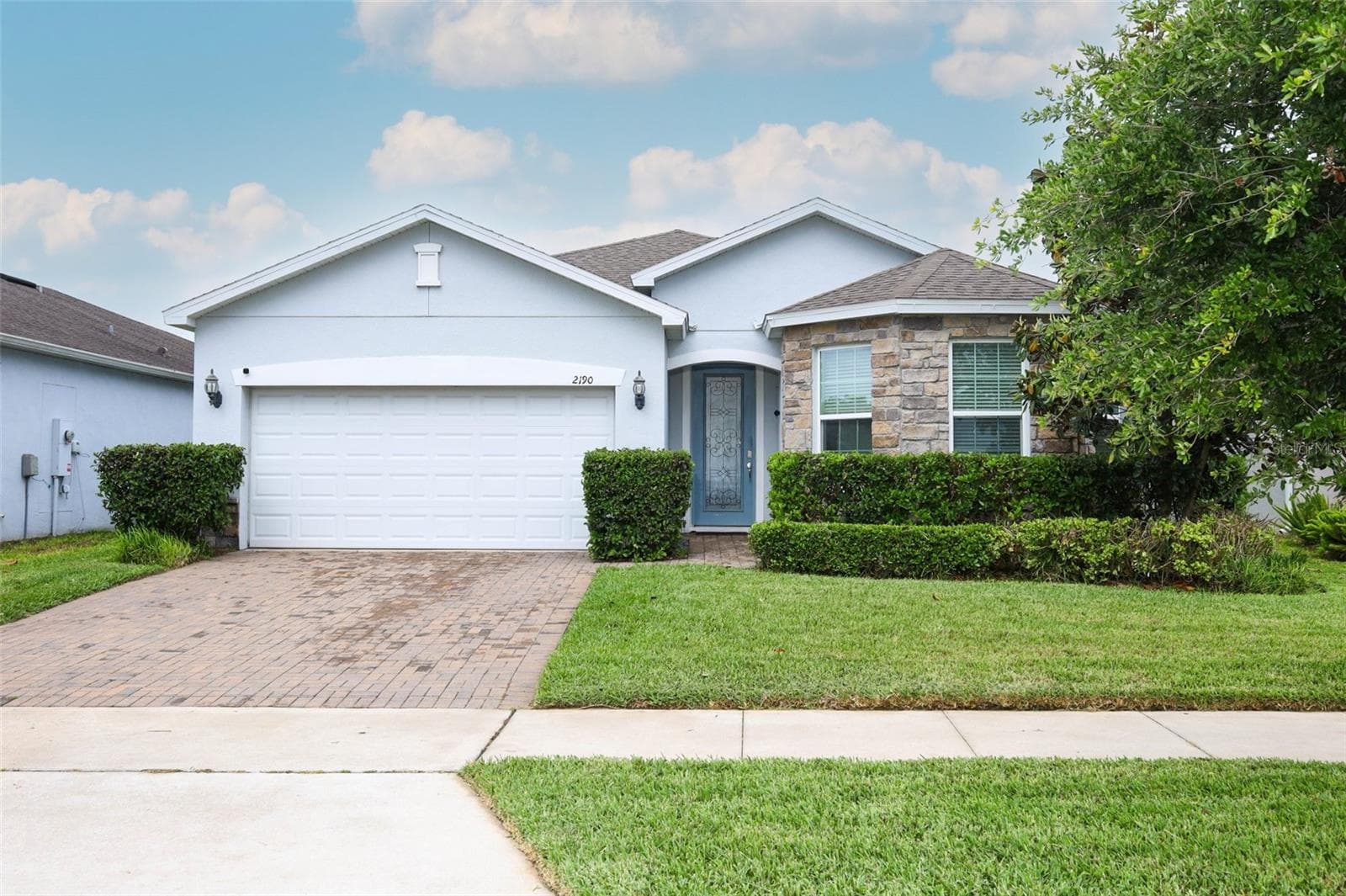2190 BUR OAK BLVD