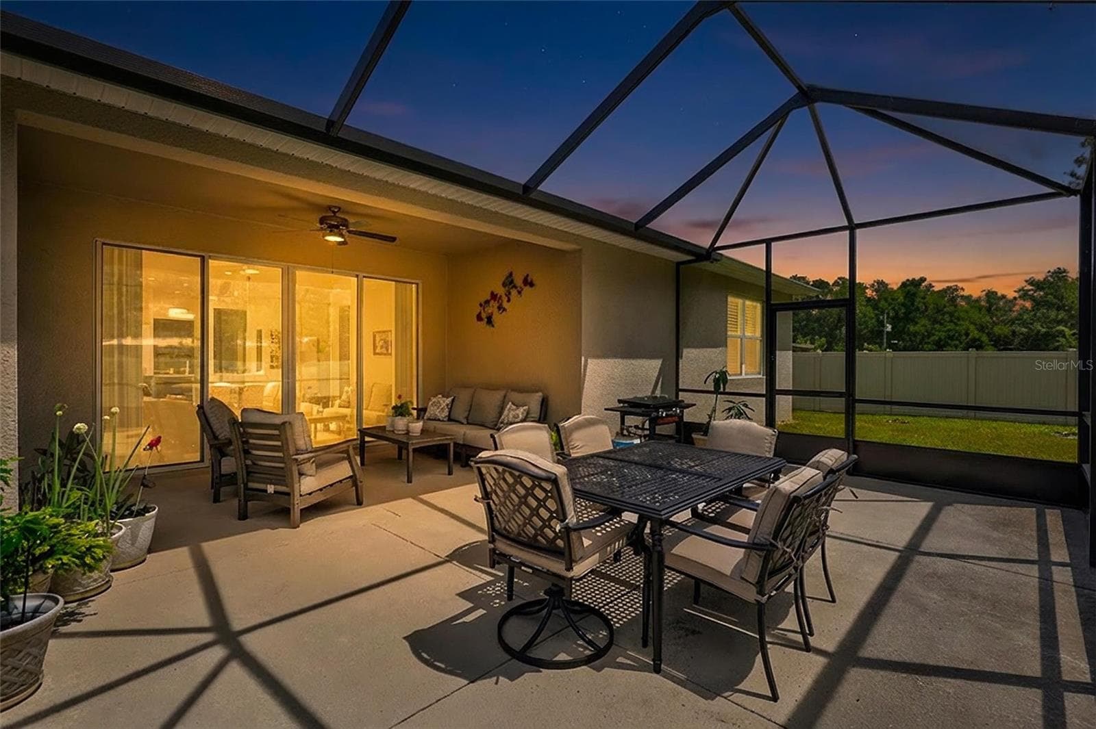 Single Family Residence at 6339 DOLOSTONE DR, LAKELAND, photo 2 of 46