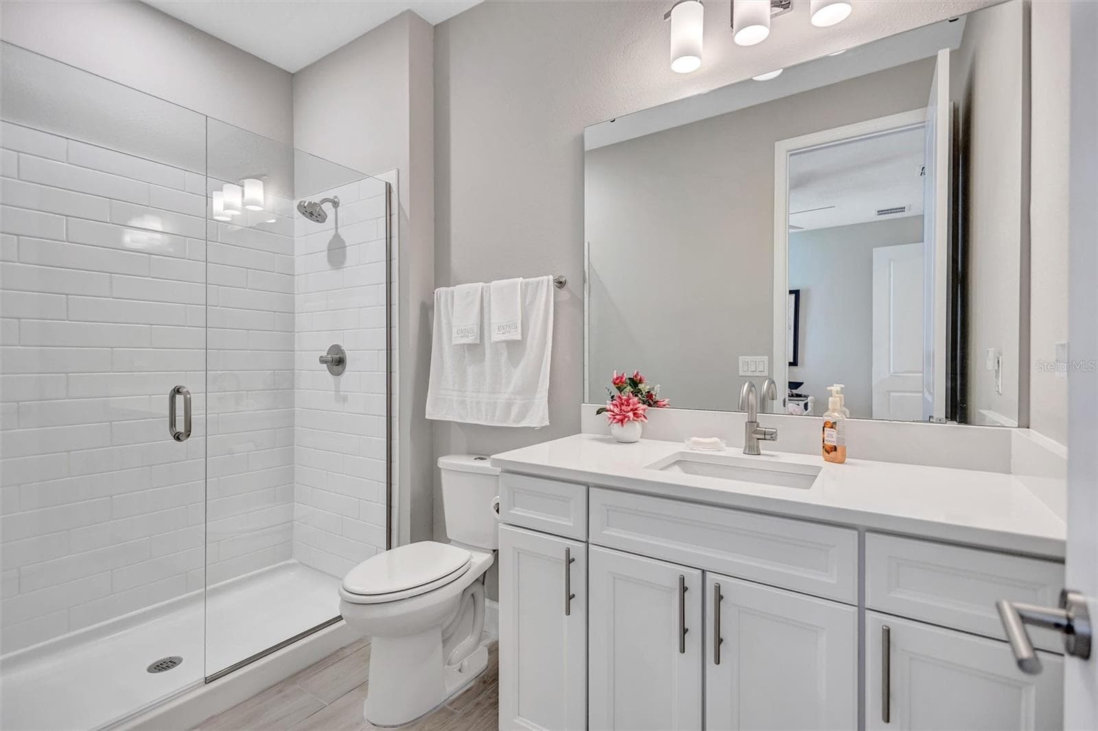 Single Family Residence at 6339 DOLOSTONE DR, LAKELAND, photo 17 of 46