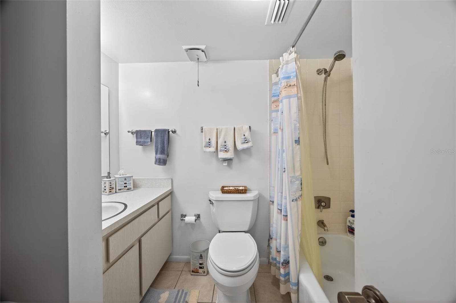 Condominium at 569 MIDWAY DR #B, OCALA, photo 16 of 28