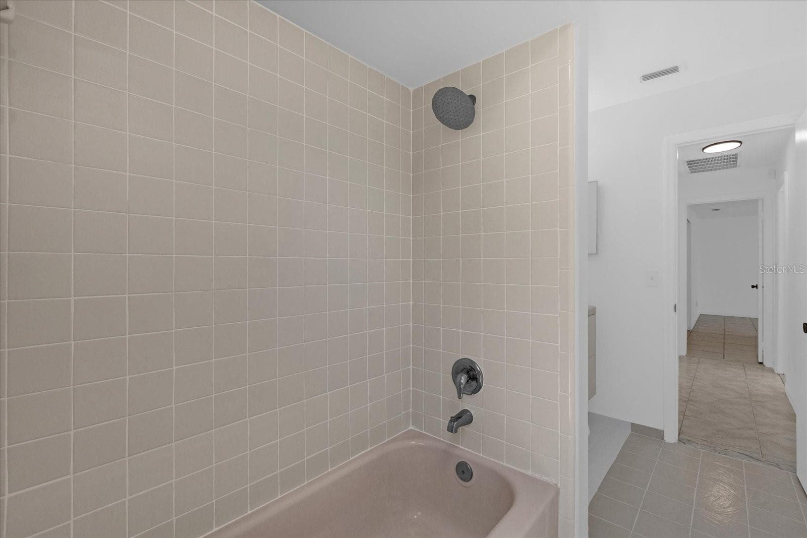 Single Family Residence at 9011 CHAPMAN OAK CT, WINDERMERE, photo 22 of 30
