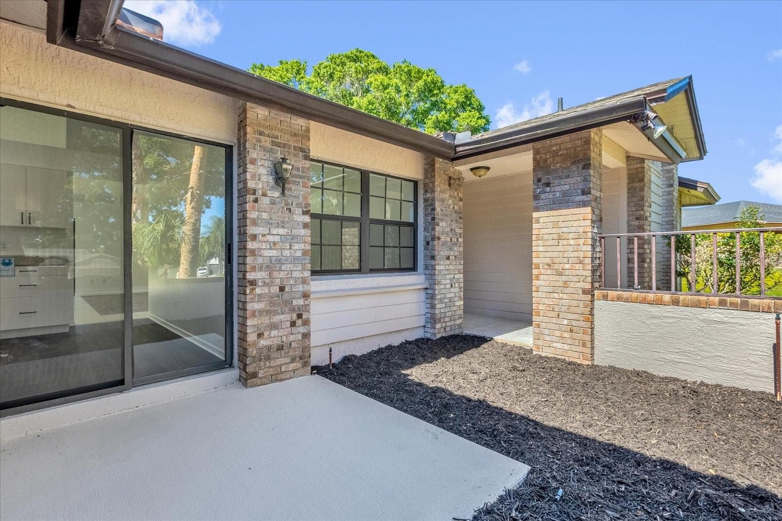 Single Family Residence at 9011 CHAPMAN OAK CT, WINDERMERE, photo 4 of 30