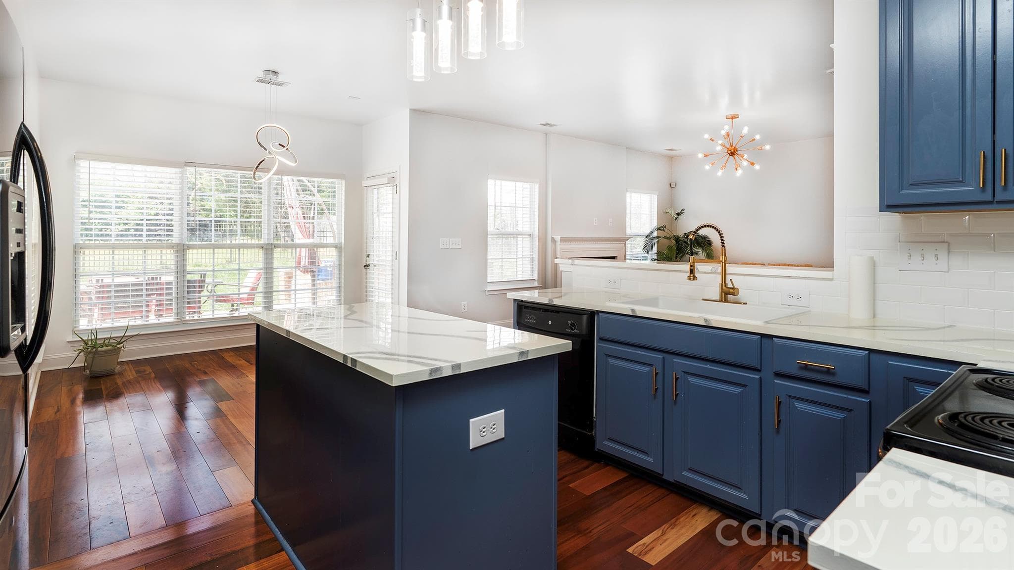 Single Family Residence at Charlotte, photo 9 of 27