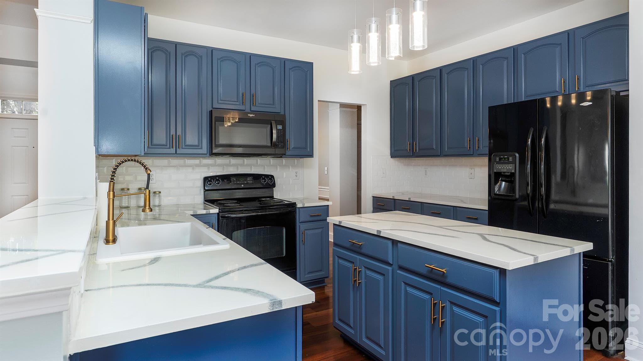 Single Family Residence at Charlotte, photo 10 of 27