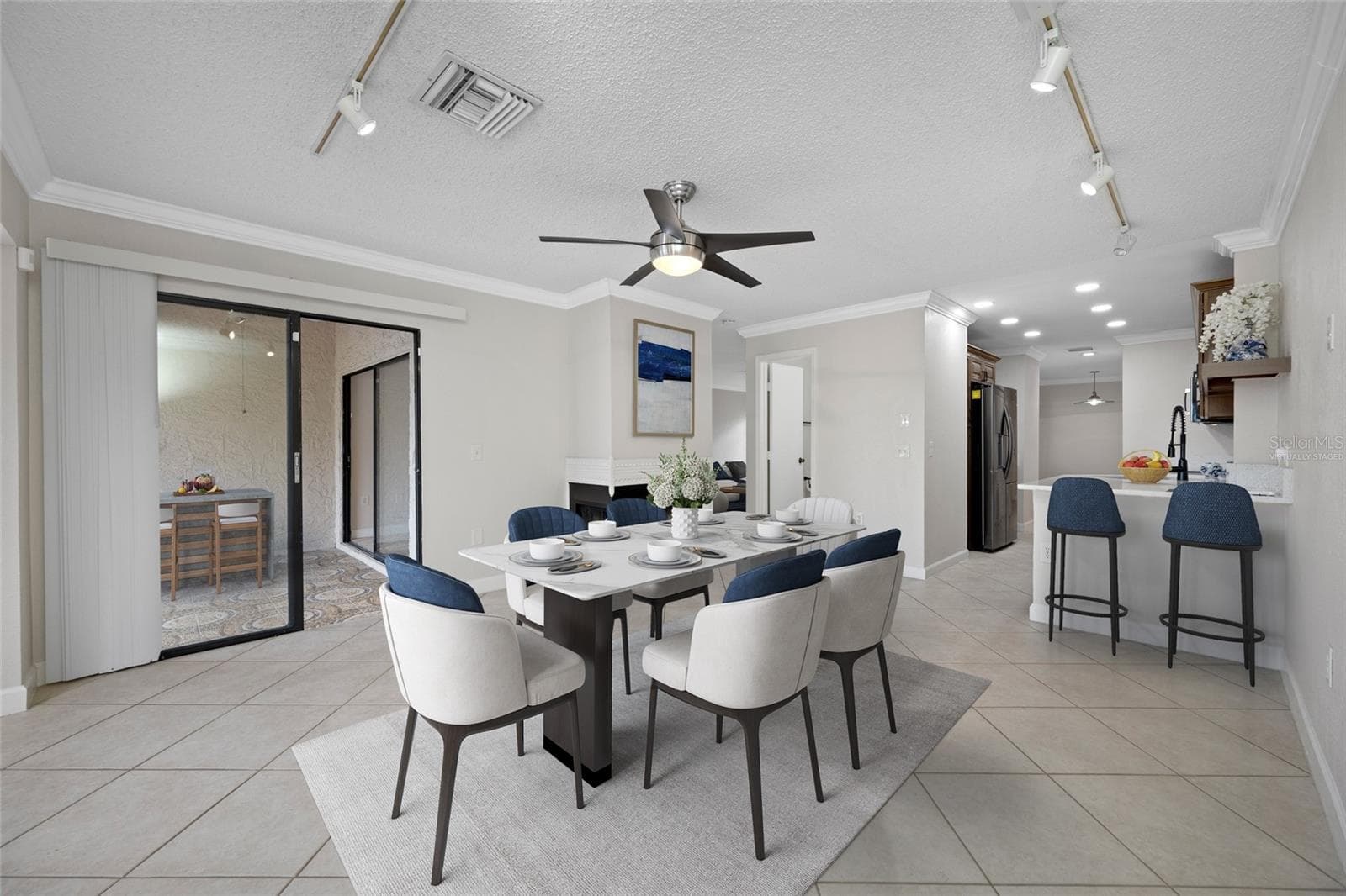 Virtually Staged Family Room & Kitchen Option - 10416 SAINT TROPEZ PL, TAMPA