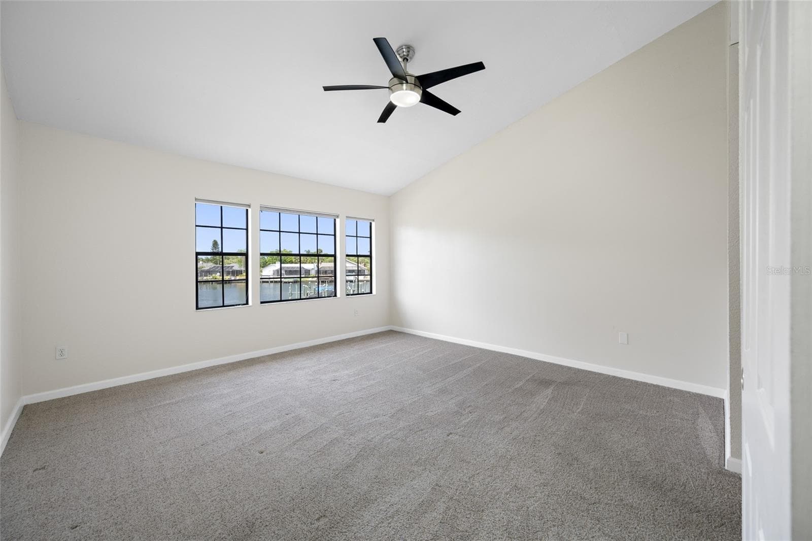 Primary bedroom - 10416 SAINT TROPEZ PL, TAMPA