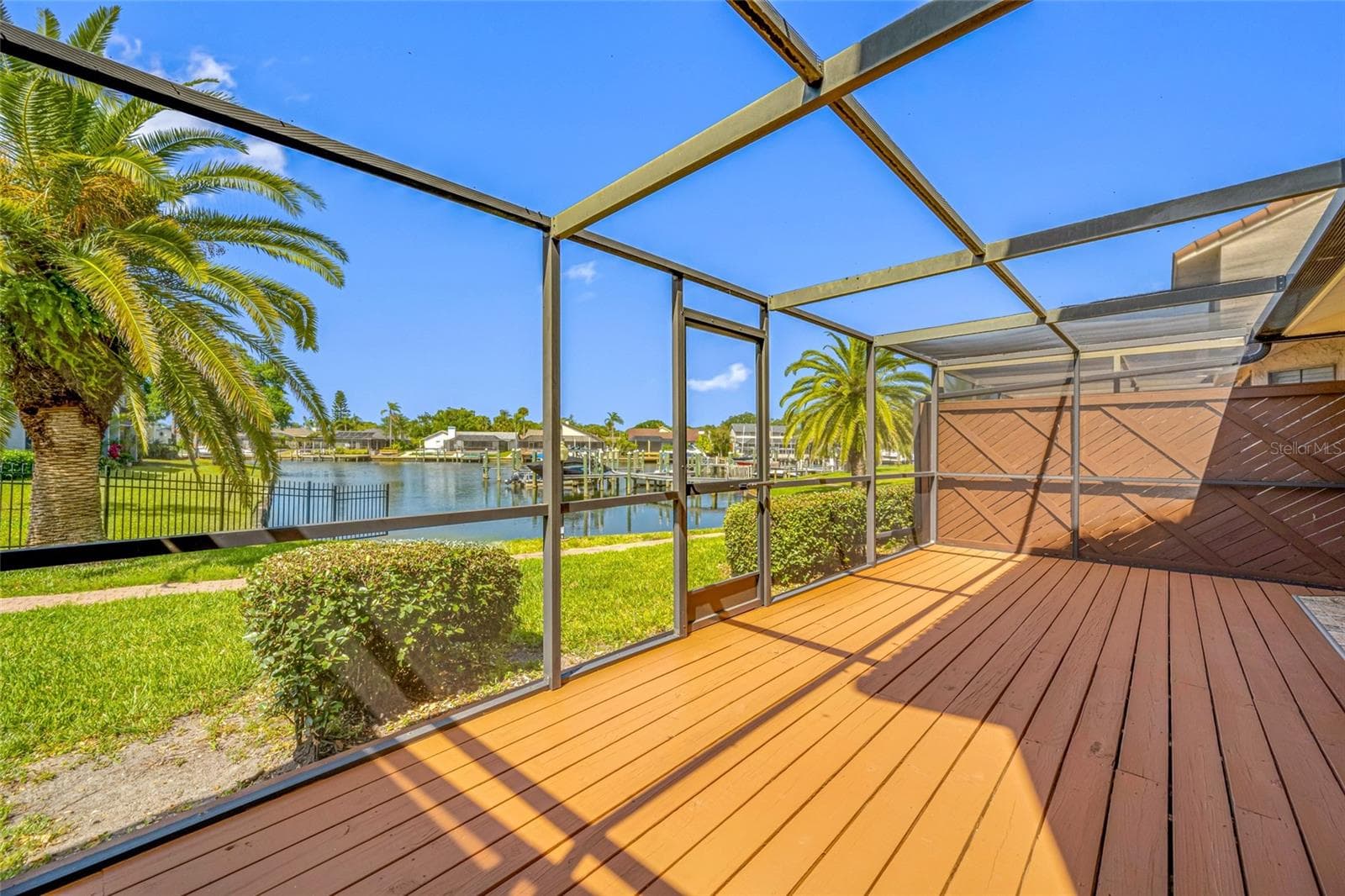 Screened deck - 10416 SAINT TROPEZ PL, TAMPA