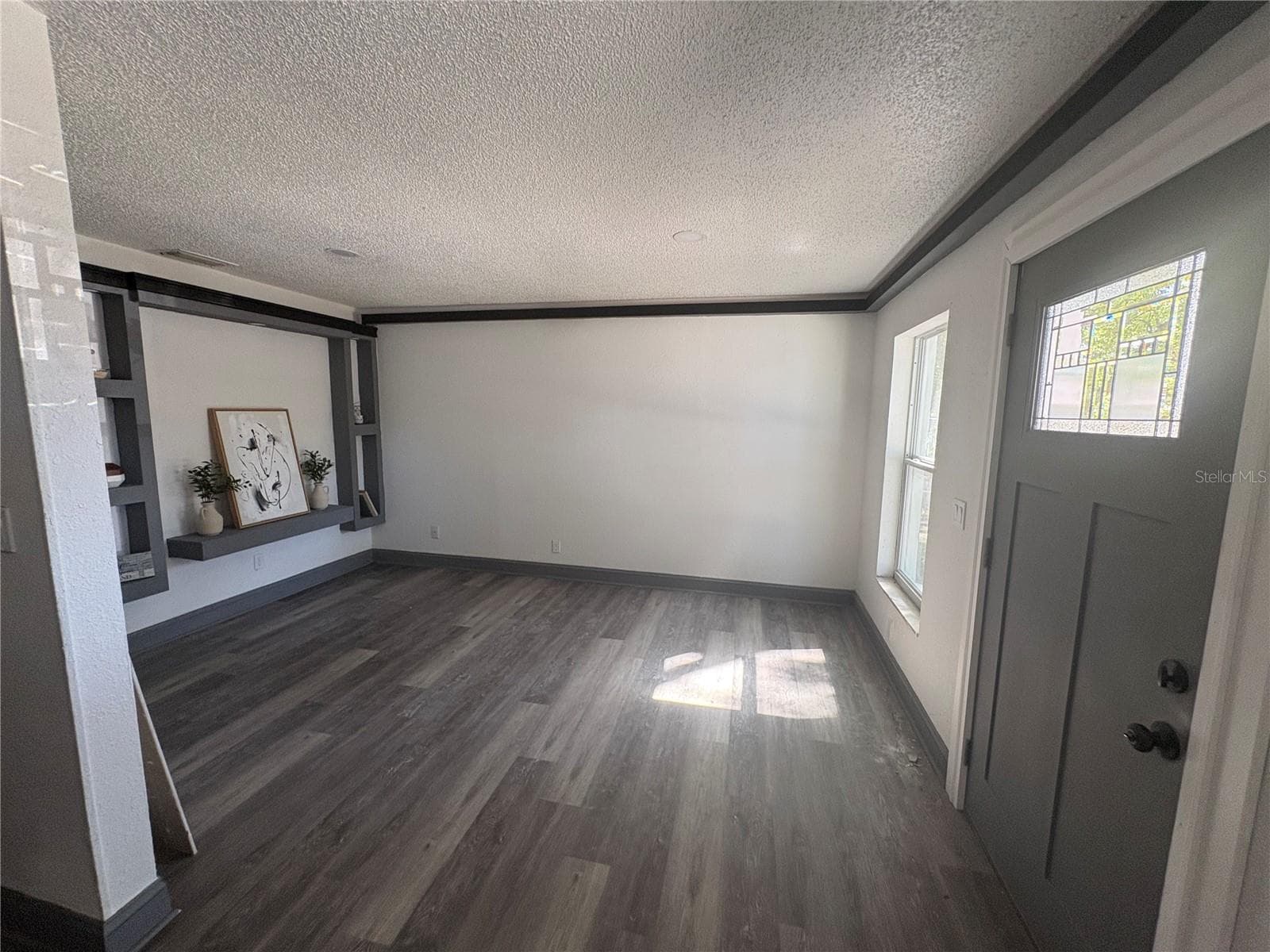 Single Family Residence at 7019 N WILLOW AVE, TAMPA, photo 3 of 16