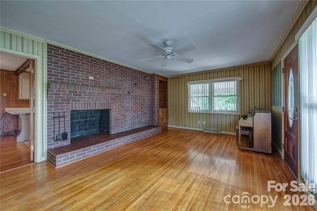 Single Family Residence at 2119 Pamela Street, Gastonia, photo 8 of 9