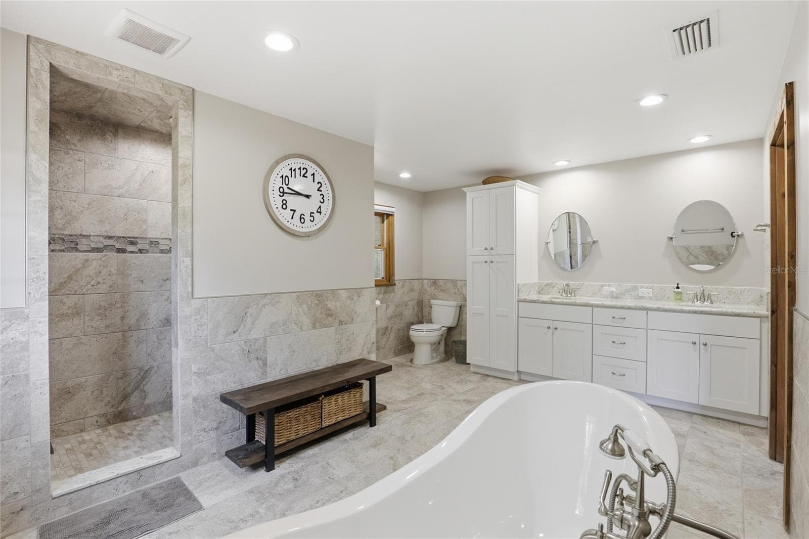 Single Family Residence at 818 NE 783 ST, OLD TOWN, photo 11 of 85
