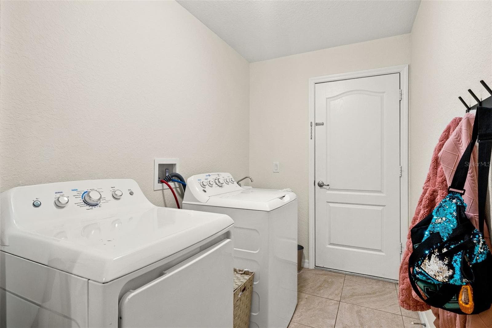 Single Family Residence at 11260 LIBBY RD, SPRING HILL, photo 15 of 21