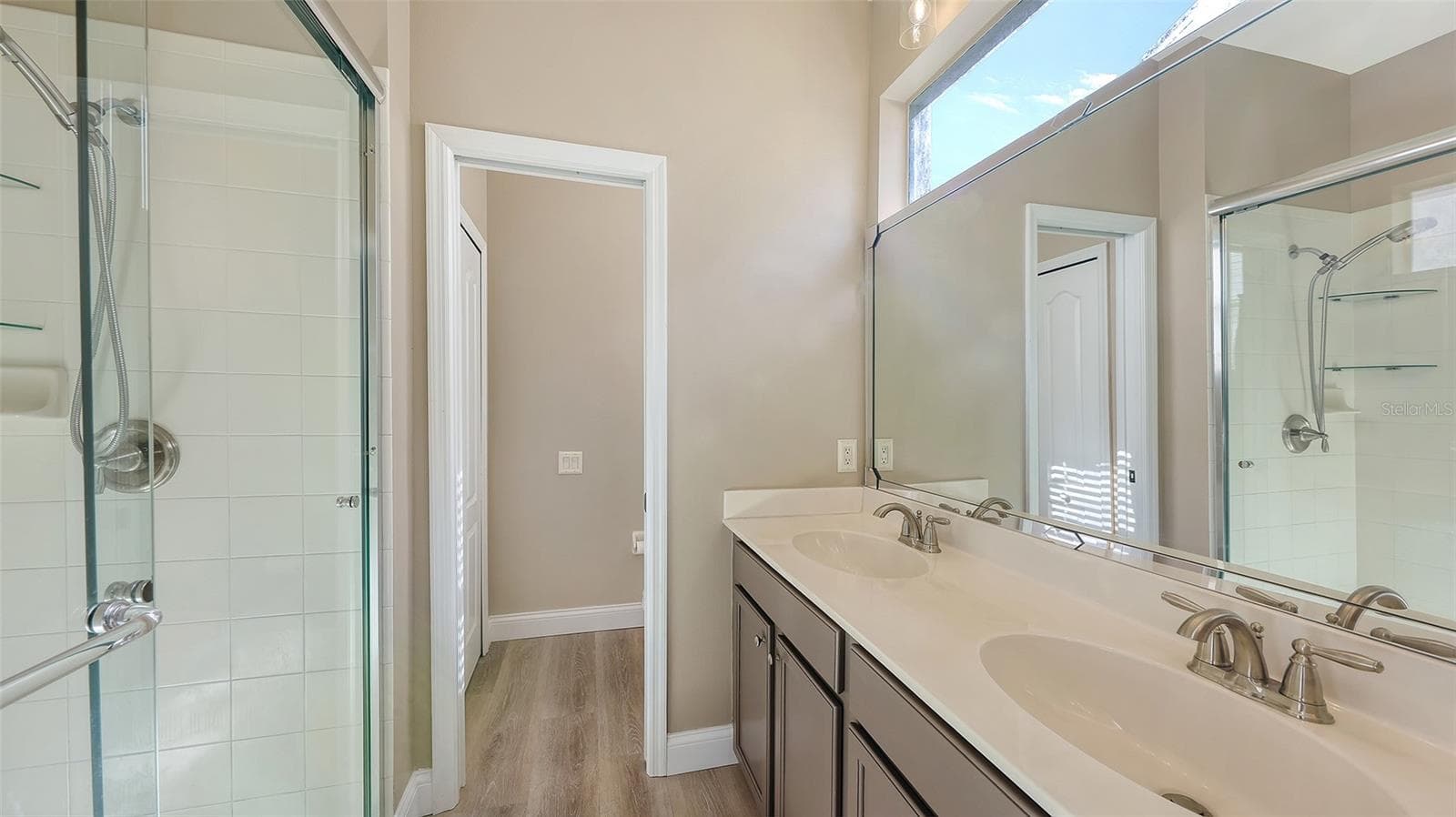 Single Family Residence at 6716 SPRING MOSS PL, LAKEWOOD RANCH, photo 20 of 53