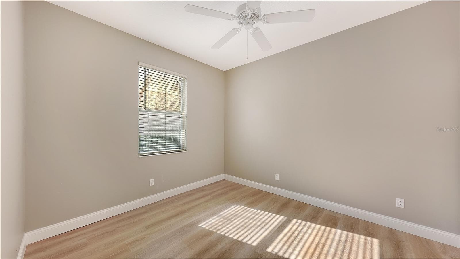 Bedroom 2 - 6716 SPRING MOSS PL, LAKEWOOD RANCH