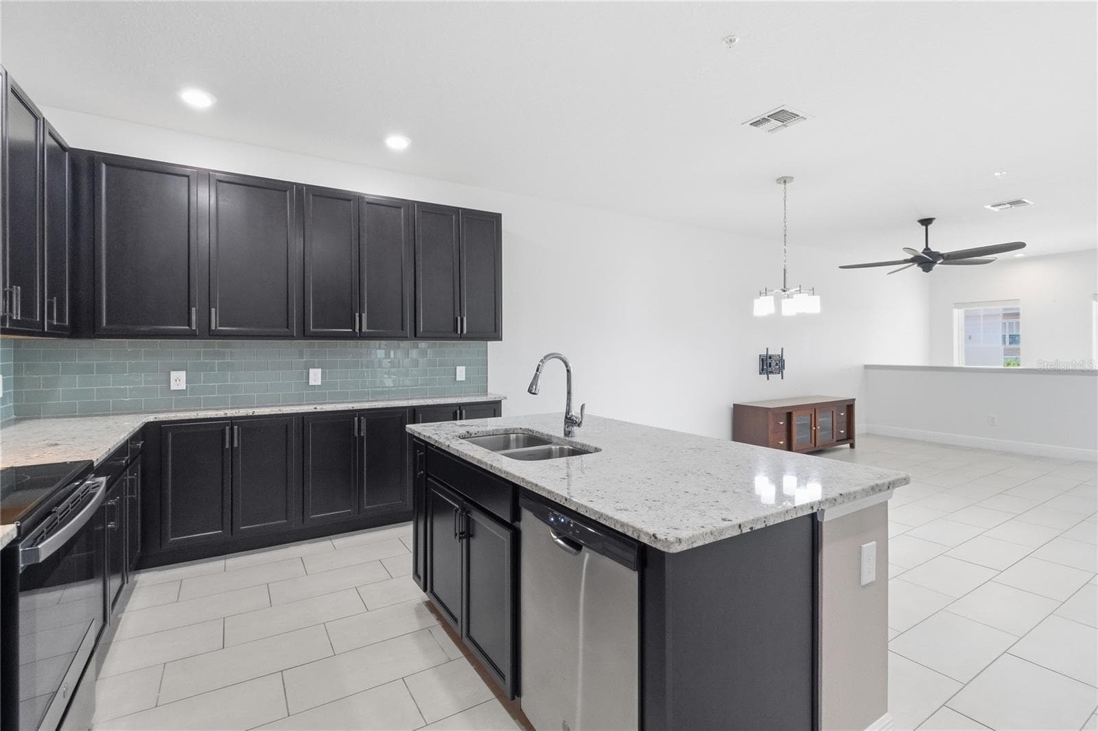 Townhouse at 13444 STODDART AVE, ORLANDO, photo 27 of 57